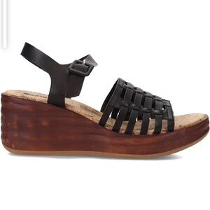 New‎ Korks Marley Black Strappy Sandal Sandal 9